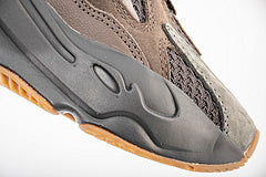 Reps Sneakers  Yeezy Boost 700 V2“Geode”EG6860