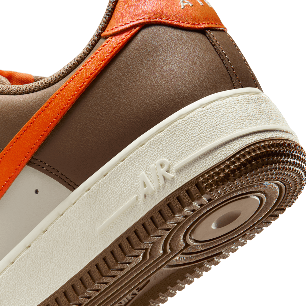 Nike Air Force 1 Mosswood Brown/Campfire Orange'