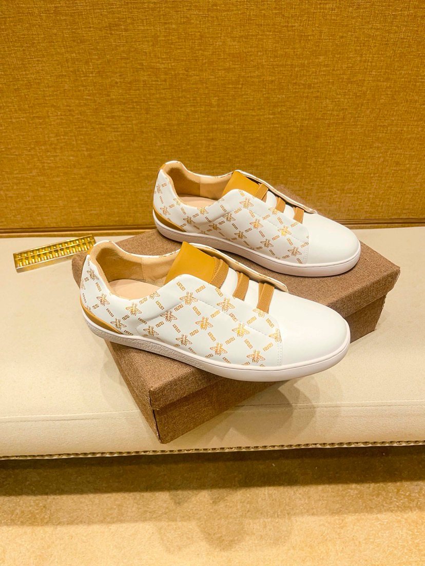 Beige Patterned Gold Stripe Low-Top Sneakers