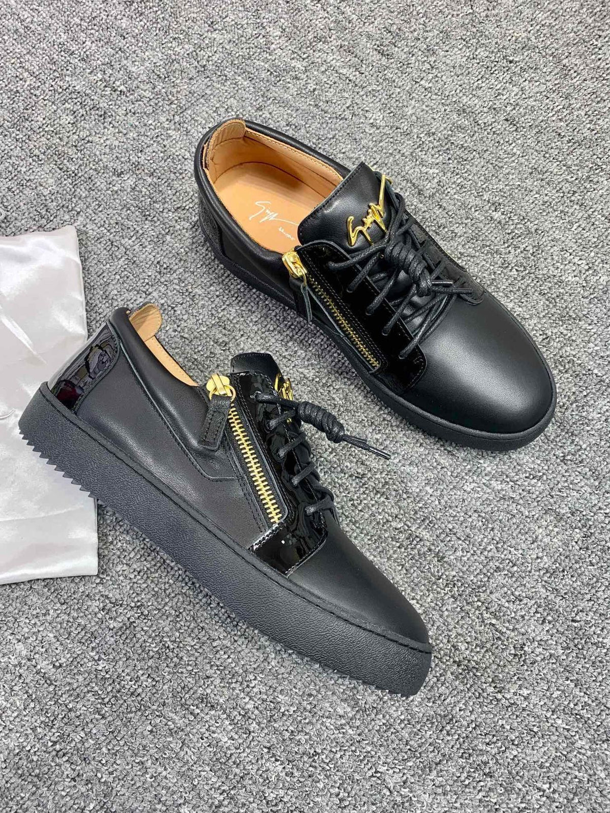Giuseppe Zanotti Black Gold-Zip Low-Top Sneakers